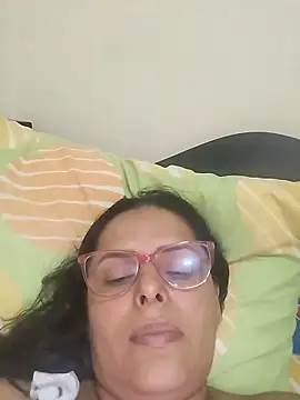 Snapshot of Bella_Morena27 chatting on May 24, 2026, 4:07 pm Bella Morena27 online show from May 24, 2026, 4:07 pm