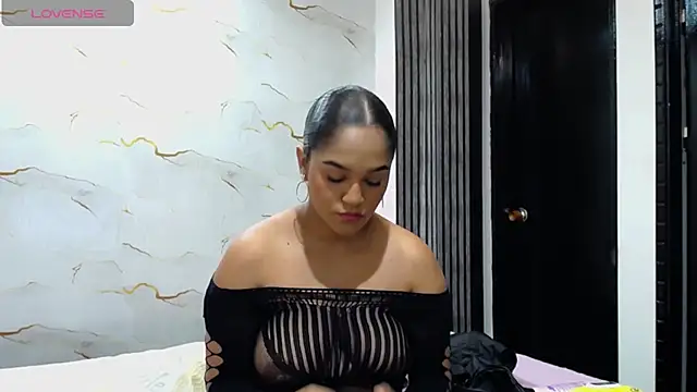 Snapshot of Liaa_cams chatting on June 26, 2026, 3:01 am Liaa cams online show from June 26, 2026, 3:01 am