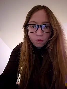 Snapshot of Freaky-Doll chatting on May 16, 2026, 10:09 pm Freaky-Doll online show from May 16, 2026, 10:09 pm