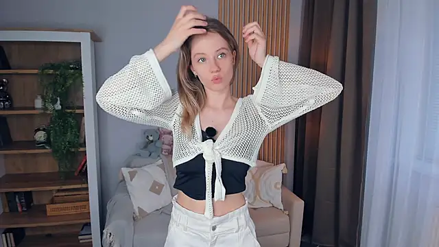 Snapshot of katemossse chatting on May 11, 2026, 2:45 pm katemossse online show from May 11, 2026, 2:45 pm