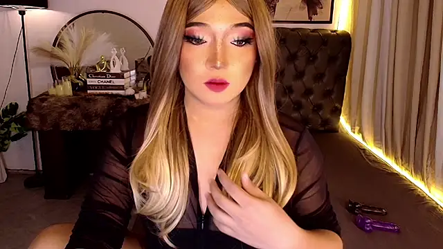 Snapshot of Sensual_Ekang chatting on May 30, 2026, 8:25 pm Sensual Ekang online show from May 30, 2026, 8:25 pm