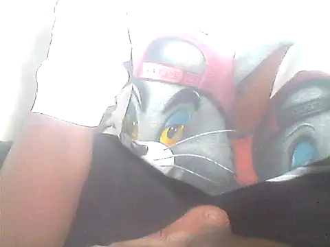 Snapshot of Leeratoe chatting on May 11, 2026, 7:32 am Leeratoe online show from May 11, 2026, 7:32 am