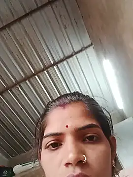 Snapshot of Khushi_lodha chatting on June 7, 2026, 12:27 am Khushi lodha online show from June 7, 2026, 12:27 am