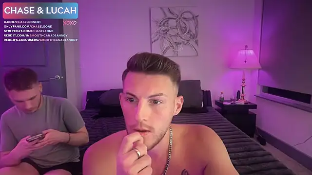 chaseleone online show from May 5, 2026, 2:14 am