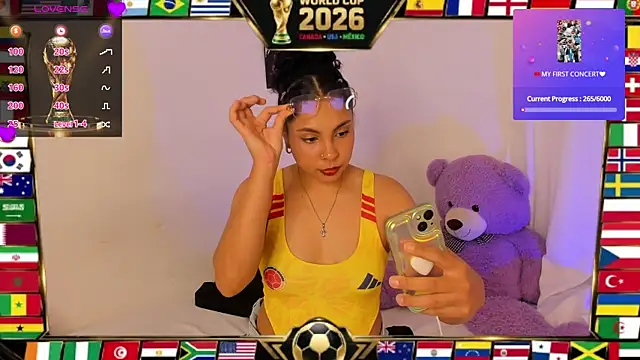 Violetta cam  online show from June 18, 2026, 4:33 am