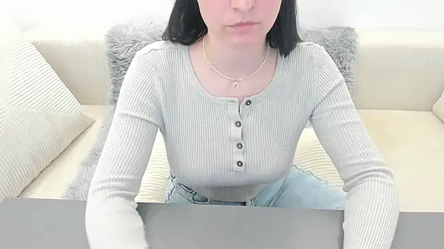 Snapshot of Linabay2 chatting on May 22, 2026, 6:11 am Linabay2 online show from May 22, 2026, 6:11 am