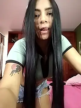 Snapshot of Gisselle-_ chatting on May 2, 2026, 4:01 pm Gisselle- online show from May 2, 2026, 4:01 pm