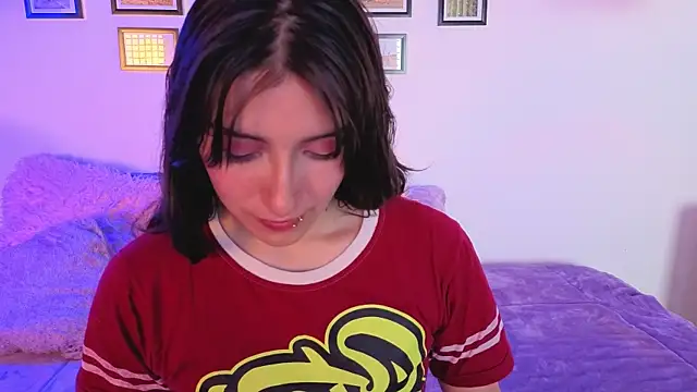 Snapshot of Kendaall_sweet chatting on July 1, 2026, 3:07 am Kendaall sweet online show from July 1, 2026, 3:07 am