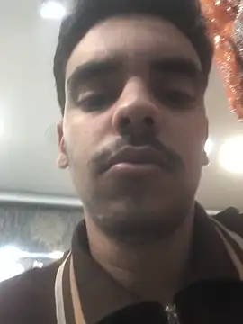 aliahmed6677 online show from May 9, 2026, 9:56 am
