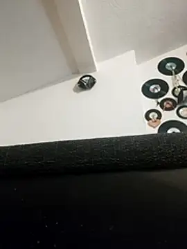 chris6123 online show from February 6, 2026, 5:36 am