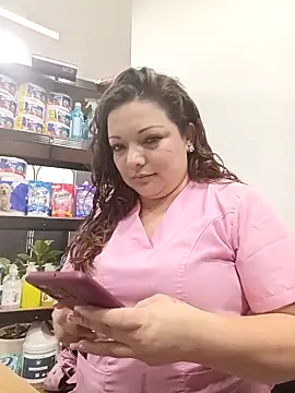 SAMANTHA--02 online show from May 5, 2026, 2:20 pm