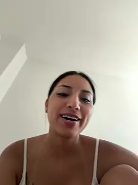 Snapshot of ScarlettVelvet chatting on July 10, 2026, 5:02 pm ScarlettVelvet online show from July 10, 2026, 5:02 pm