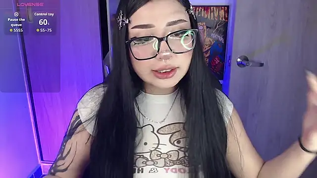 Snapshot of VamppyJanne chatting on August 8, 2026, 2:40 am VamppyJanne online show from August 8, 2026, 2:40 am
