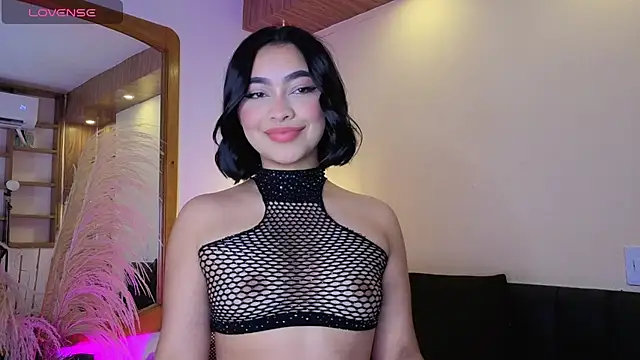Chloe monroee online show from June 5, 2026, 3:22 am