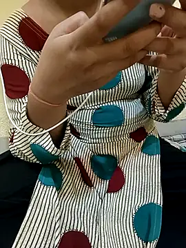 Seema yadav01 online show from June 13, 2026, 5:16 am
