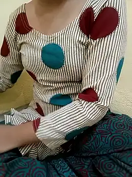 Seema yadav01 online show from June 5, 2026, 5:12 am