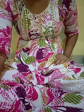 Seema yadav01 online show from May 7, 2026, 5:01 am