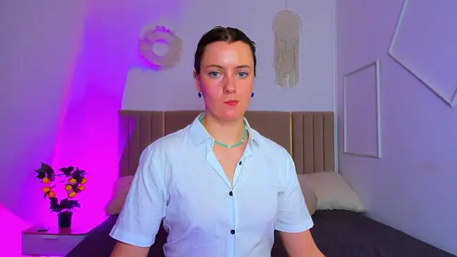 Snapshot of Cutie_blushh chatting on May 23, 2026, 12:26 pm Cutie blushh online show from May 23, 2026, 12:26 pm