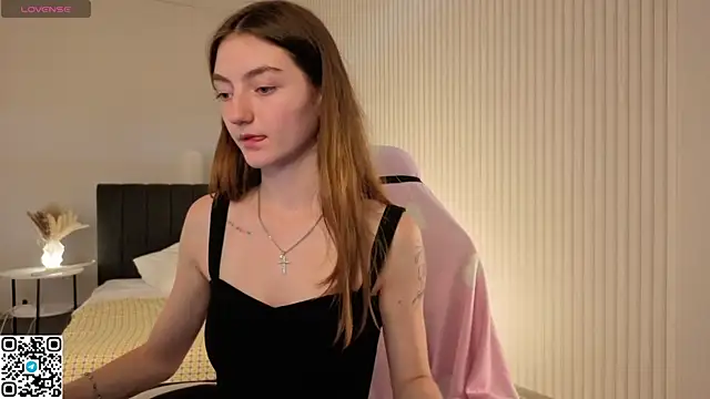 Valenora1 online show from August 2, 2026, 11:19 am