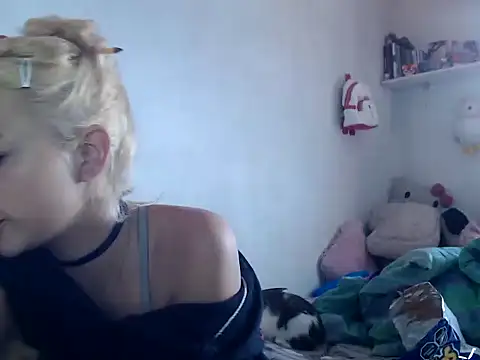 Snapshot of bunnyfoxxd chatting on June 30, 2026, 6:52 pm bunnyfoxxd online show from June 30, 2026, 6:52 pm