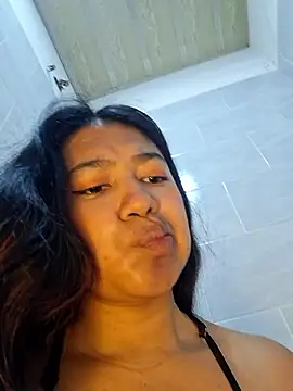 Snapshot of Hot_Sophy_ chatting on May 18, 2026, 12:54 pm Hot Sophy online show from May 18, 2026, 12:54 pm