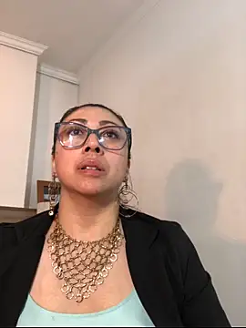 FranciscaVera online show from May 22, 2026, 7:23 pm