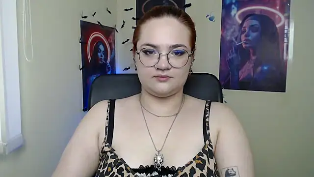 RinaRiii online show from July 15, 2026, 5:47 am