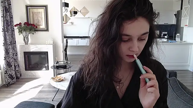 cute lilia online show from May 5, 2026, 7:11 am