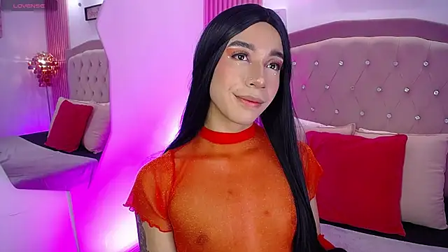 Snapshot of Khloe_Dangel chatting on May 6, 2026, 4:16 am Khloe Dangel online show from May 6, 2026, 4:16 am