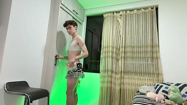  peachyboy online show from June 16, 2026, 5:40 am