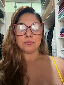 Snapshot of Mariiii_morena chatting on June 3, 2026, 4:01 pm Mariiii morena online show from June 3, 2026, 4:01 pm