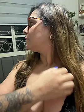 Mariiii morena online show from July 10, 2026, 9:20 am