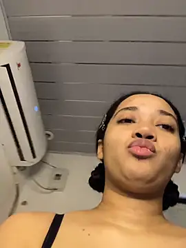 Snapshot of _sweetSabrina- chatting on June 14, 2026, 1:12 pm sweetSabrina- online show from June 14, 2026, 1:12 pm