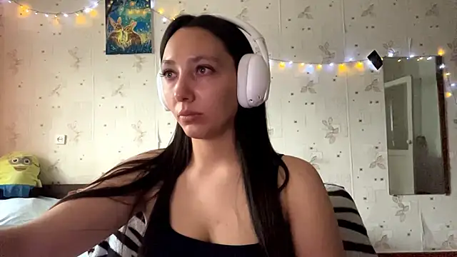Snapshot of SheeringGape chatting on May 28, 2026, 1:35 am SheeringGape online show from May 28, 2026, 1:35 am