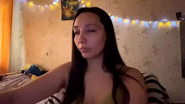 Snapshot of SheeringGape chatting on June 11, 2026, 2:53 am SheeringGape online show from June 11, 2026, 2:53 am