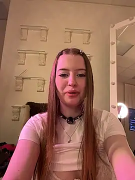 Snapshot of Annie_Meow chatting on July 14, 2026, 10:21 am Annie Meow online show from July 14, 2026, 10:21 am