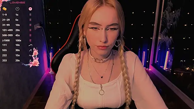 GoddessBambi online show from May 6, 2026, 7:34 am