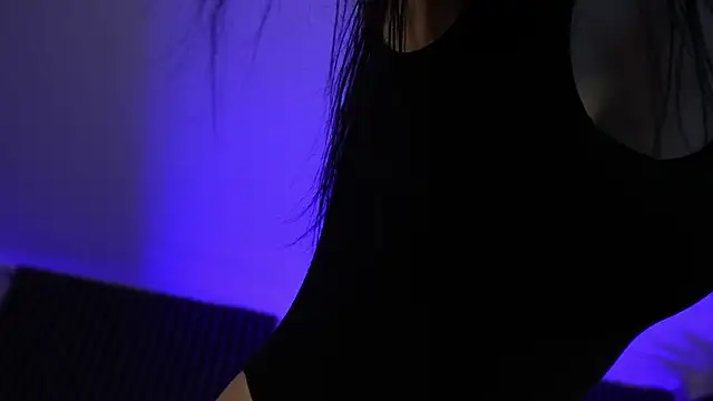 Snapshot of MiaVelvety chatting on June 15, 2026, 7:35 pm MiaVelvety online show from June 15, 2026, 7:35 pm