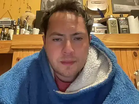 Snapshot of alecsgzz chatting on May 19, 2026, 4:41 am alecsgzz online show from May 19, 2026, 4:41 am