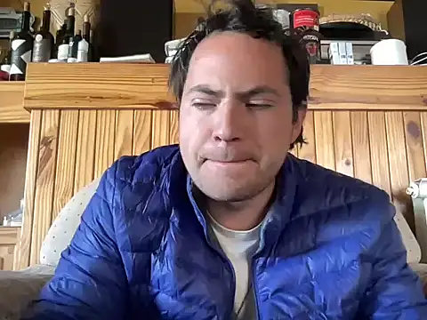 alecsgzz online show from August 7, 2026, 2:23 pm