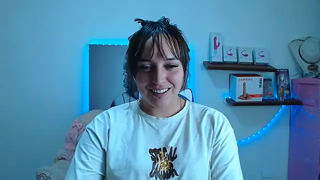Snapshot of anyela_bubble18 chatting on July 24, 2026, 2:40 am anyela bubble18 online show from July 24, 2026, 2:40 am