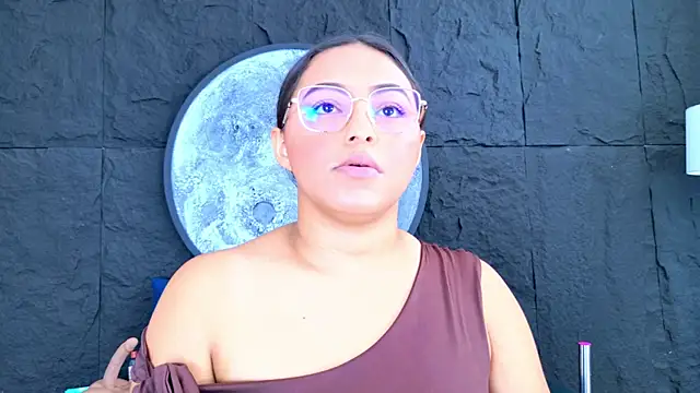 JessiBannkss online show from June 24, 2026, 12:37 pm