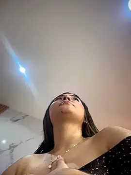Snapshot of Mia_Rodriguezz_ chatting on May 13, 2026, 3:13 am Mia Rodriguezz online show from May 13, 2026, 3:13 am