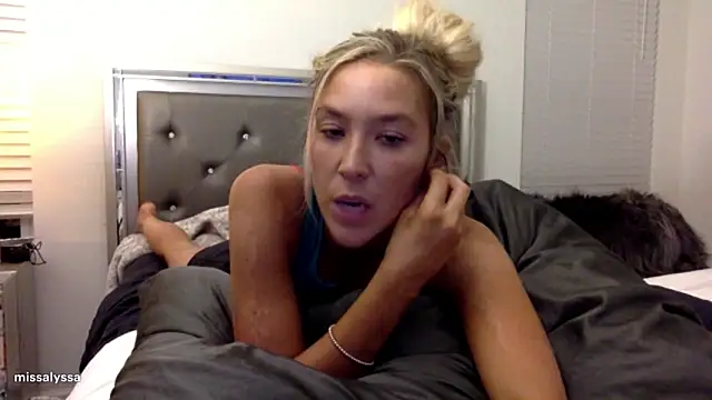 Snapshot of Misss_alyssaaa chatting on June 9, 2026, 4:13 am Misss alyssaaa online show from June 9, 2026, 4:13 am