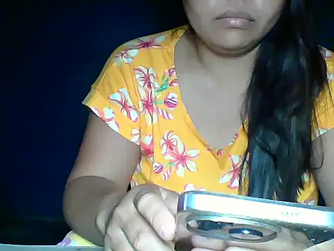 Snapshot of MommyKaye30 chatting on May 19, 2026, 6:48 pm MommyKaye30 online show from May 19, 2026, 6:48 pm