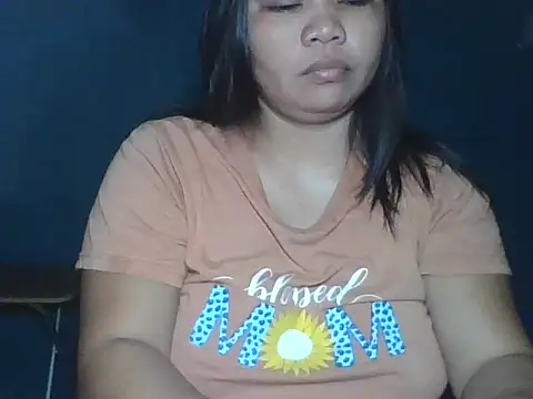 Snapshot of MommyKaye30 chatting on August 9, 2026, 7:20 pm MommyKaye30 online show from August 9, 2026, 7:20 pm