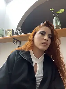 DarkVelvetBlushed online show from May 2, 2026, 5:56 am