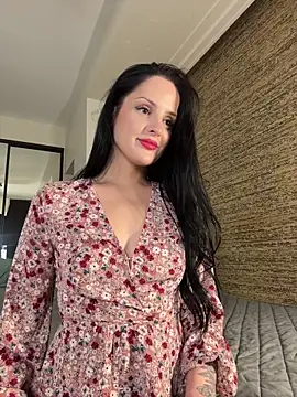 Evaryn online show from June 27, 2026, 8:48 pm
