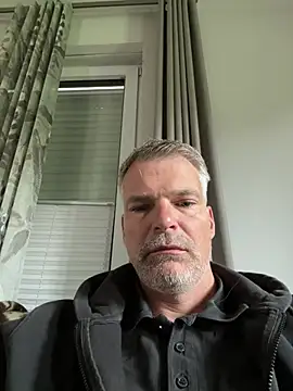 Snapshot of Thor-82 chatting on May 21, 2026, 5:49 am Thor-82 online show from May 21, 2026, 5:49 am
