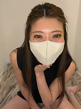 Erika  xx online show from May 18, 2026, 9:58 am